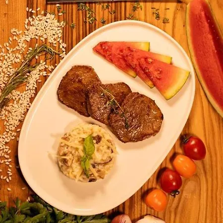 酒店 Domes Village *