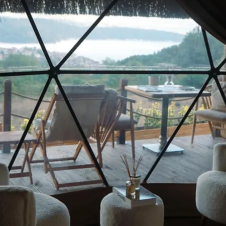 Bed & Breakfast Domes Village *